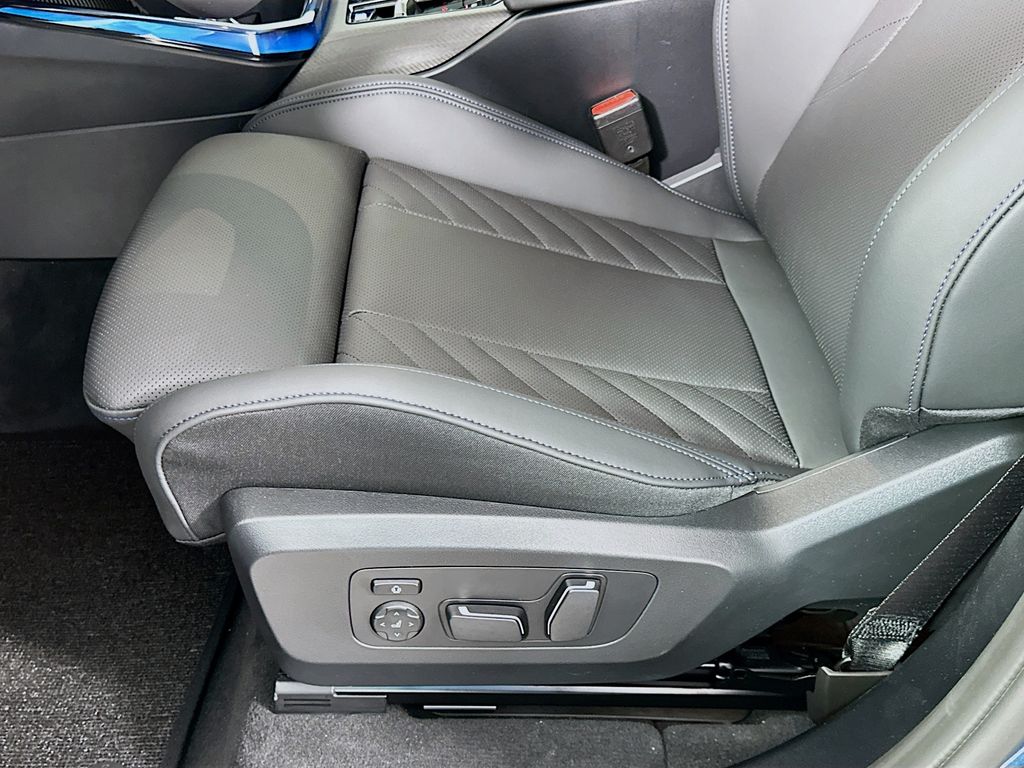 Thumbnail: 2026 BMW X3 - 21