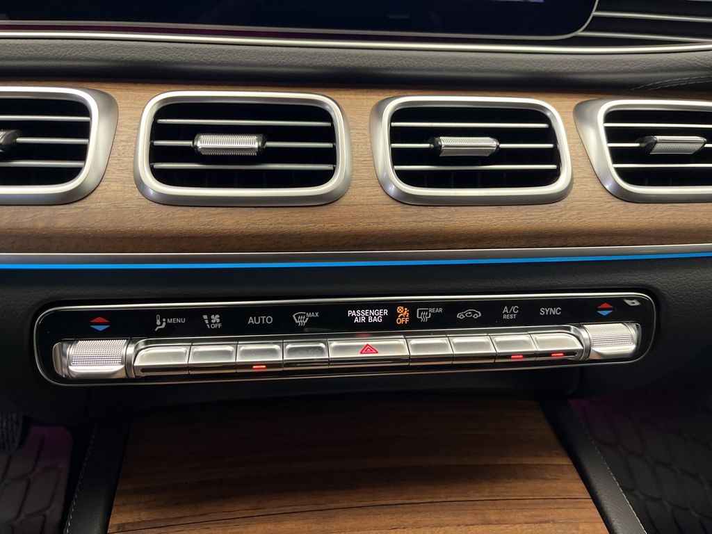 Thumbnail: 2026 Mercedes-Benz GLS - 20