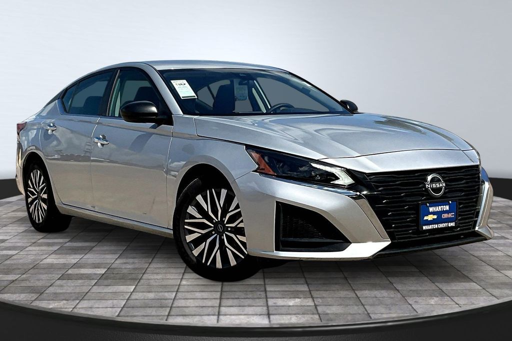 2024 Nissan Altima 2.5 SV - 2