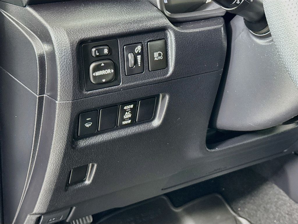 Thumbnail: 2021 Toyota 4Runner - 10