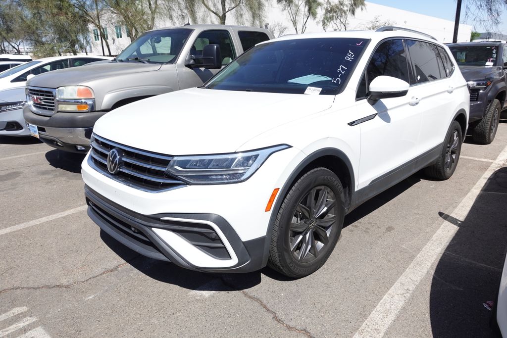 2023 Volkswagen Tiguan 2.0T SE's photo