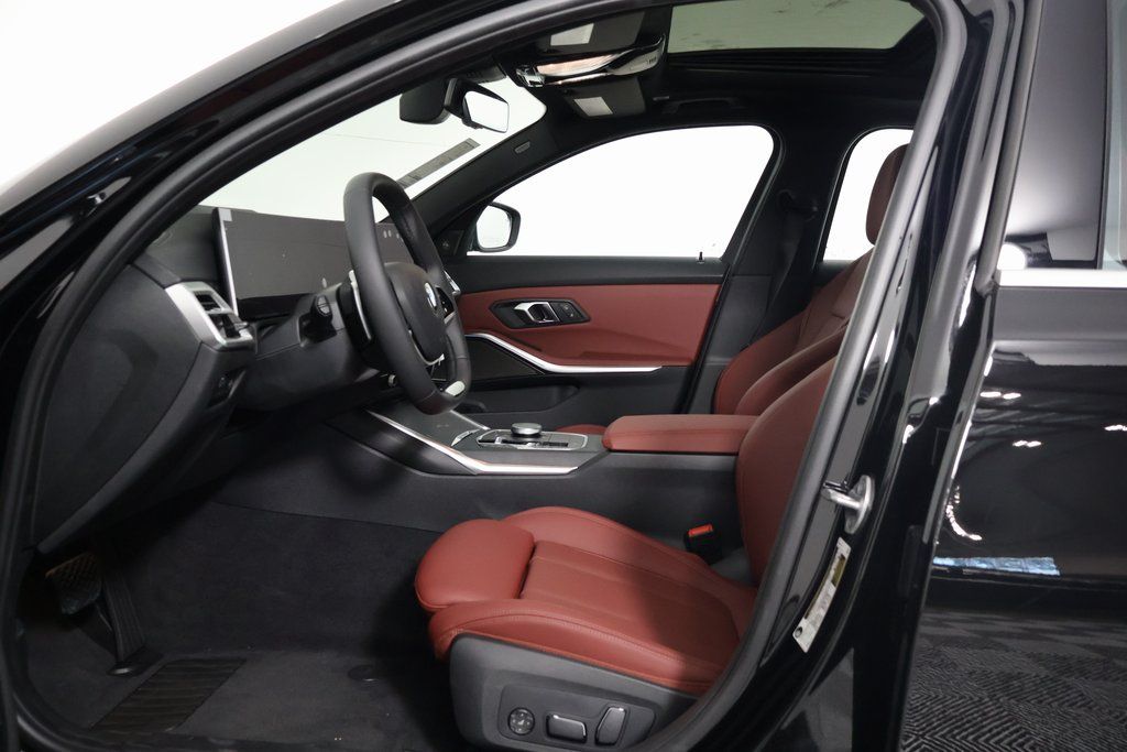 Thumbnail: 2026 BMW 3 Series - 5