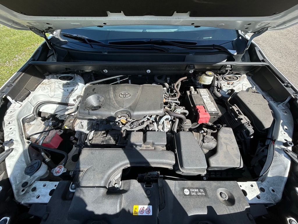 Thumbnail: 2022 Toyota RAV4 - 11