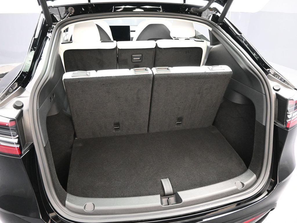 2025 Tesla Model Y Long Range Dual Motor All-Wheel Drive