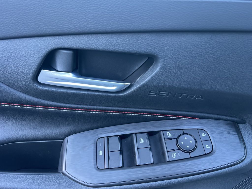 2026 Nissan Sentra SR - Photo 27