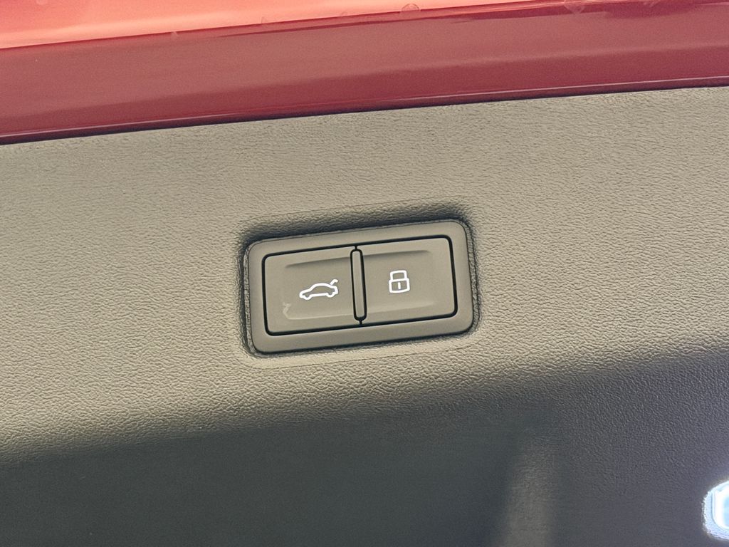 Thumbnail: 2026 Audi Q5 - 14