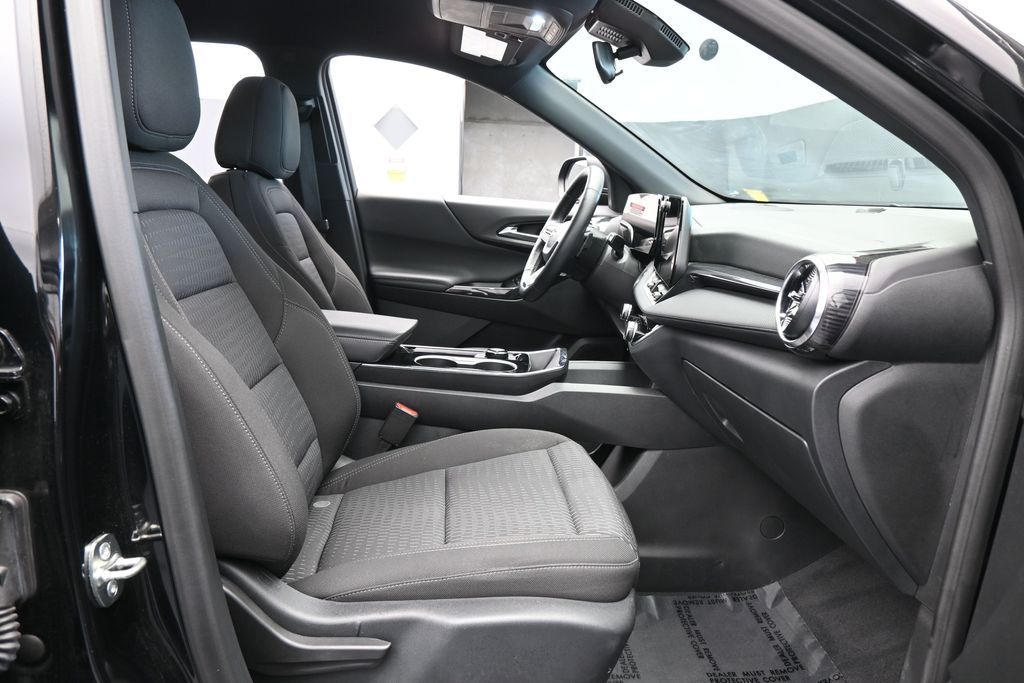 Used 2026 Mosaic Black Metallic Chevrolet LT image 43