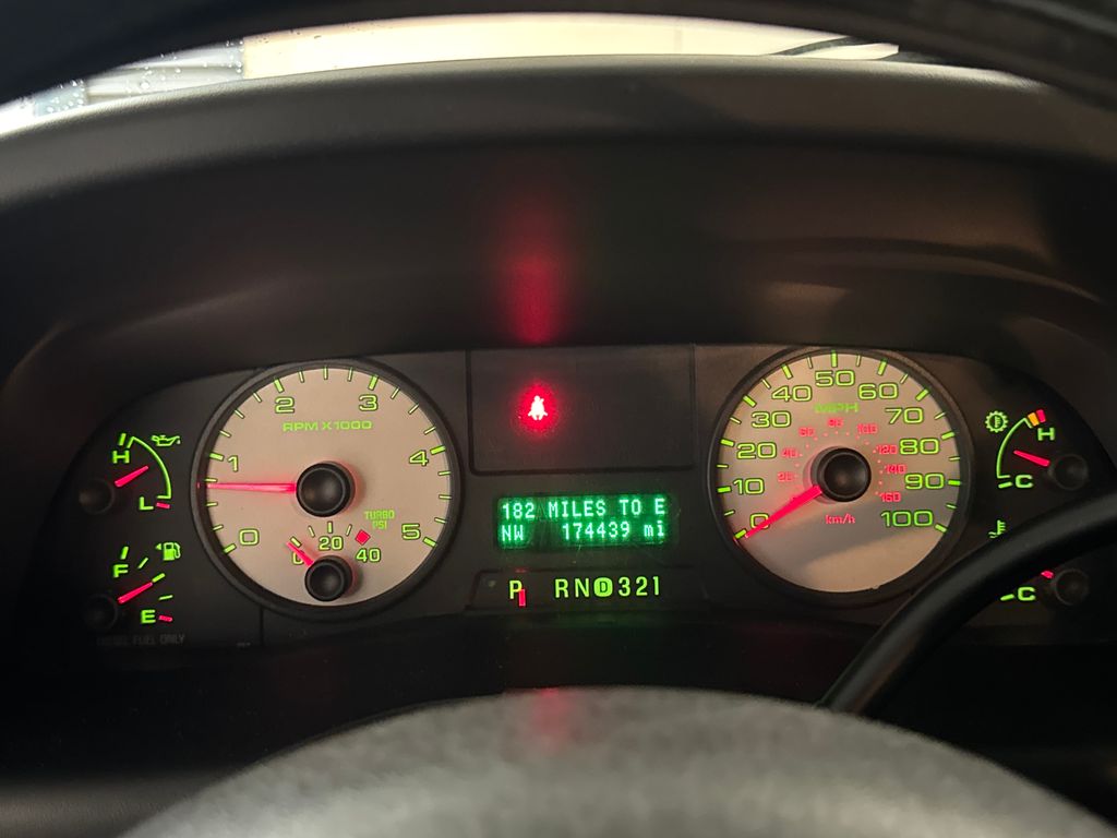 Used 2005  Ford Lariat image 22