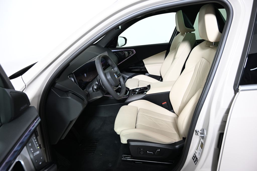 Thumbnail: 2026 BMW X3 - 14