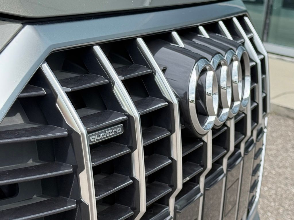 Used 2020 Gray Audi Premium S line image 34