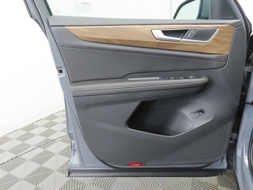 Thumbnail: 2026 Volkswagen Atlas - 24