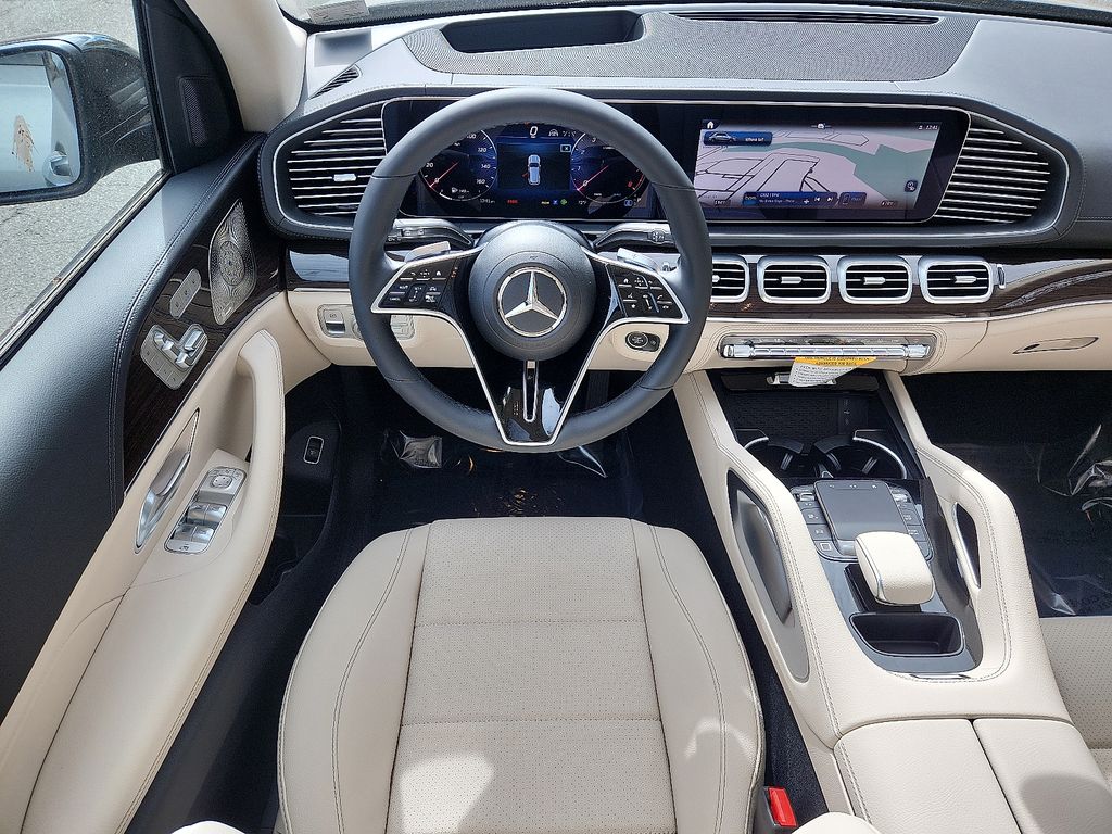 Thumbnail: 2026 Mercedes-Benz GLE - 7