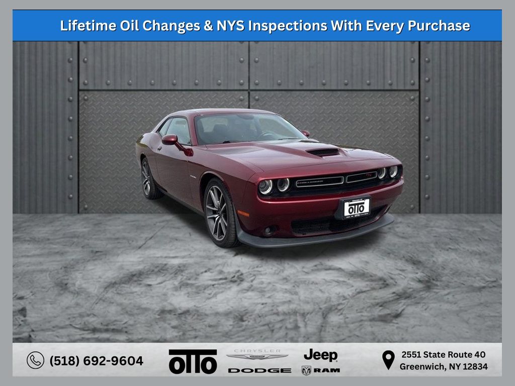 Octane Red Pearlcoat 2022 Dodge Challenger Coupe Rear-Wheel Drive 8-Speed Automatic