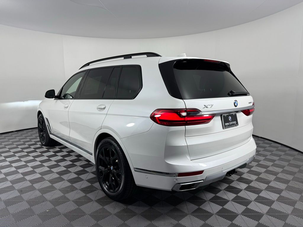 2022 BMW X7 xDrive40i 7