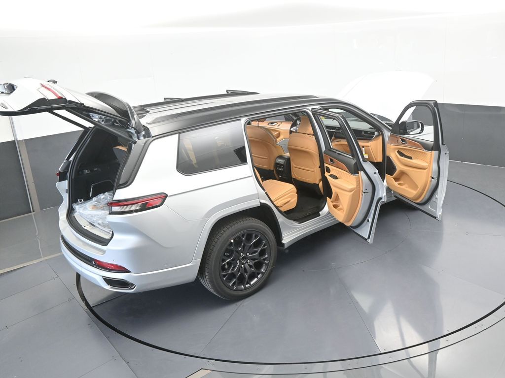 New 2025 Silver Zynith Jeep Summit image 67