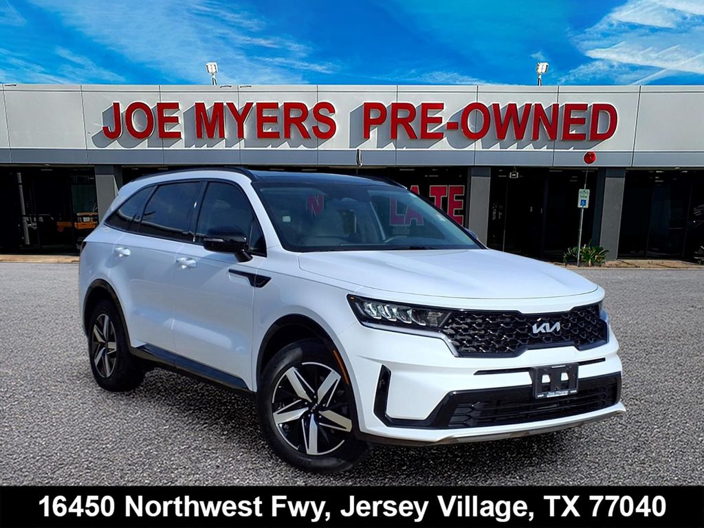 2023 Kia Sorento S - 0