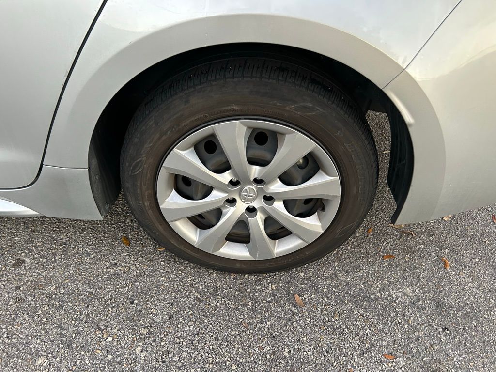 Thumbnail: 2023 Toyota Corolla - 9