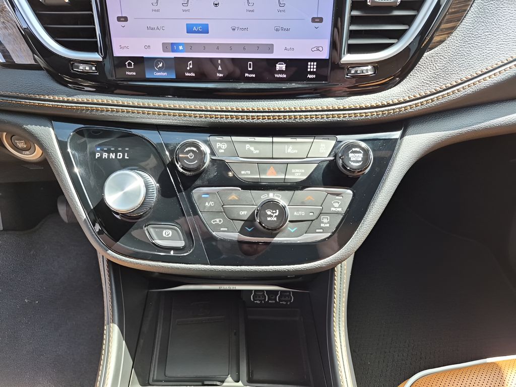 Used Car 2023 Chrysler Pacifica Hybrid  Pinnacle For Sale Under $35,000 In Austin, Texas