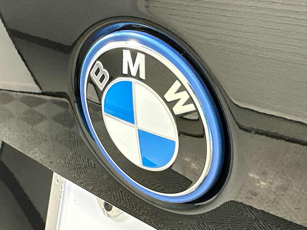 Thumbnail: 2026 BMW X5 - 22
