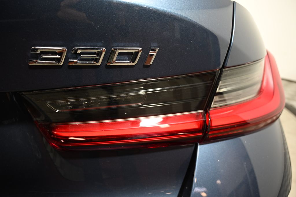 Thumbnail: 2025 BMW 3 Series - 11