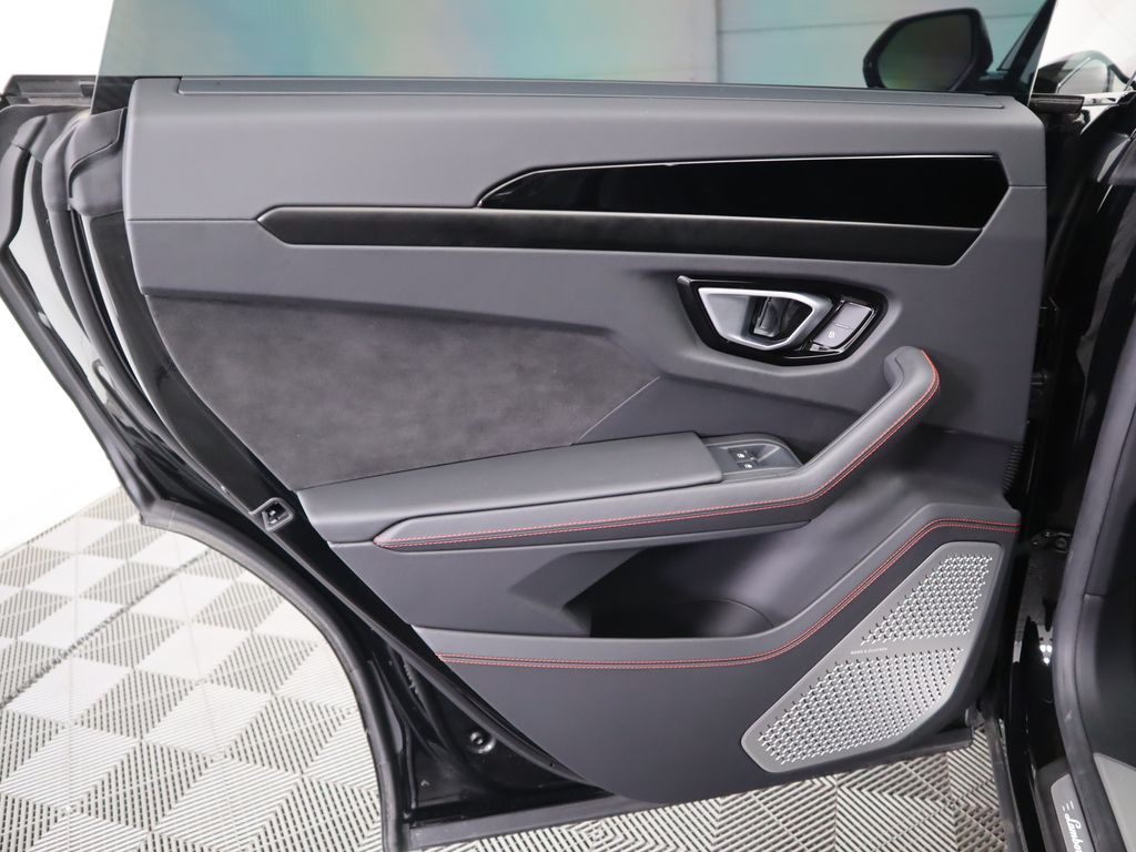 Thumbnail: 2024 Lamborghini Urus - 27