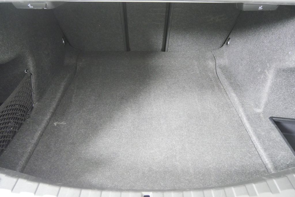 Thumbnail: 2025 BMW 3 Series - 17