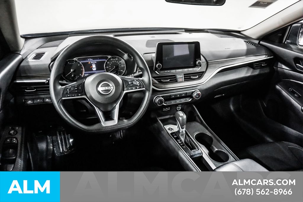 Used 2025 Gray Nissan 2.5 SV image 30