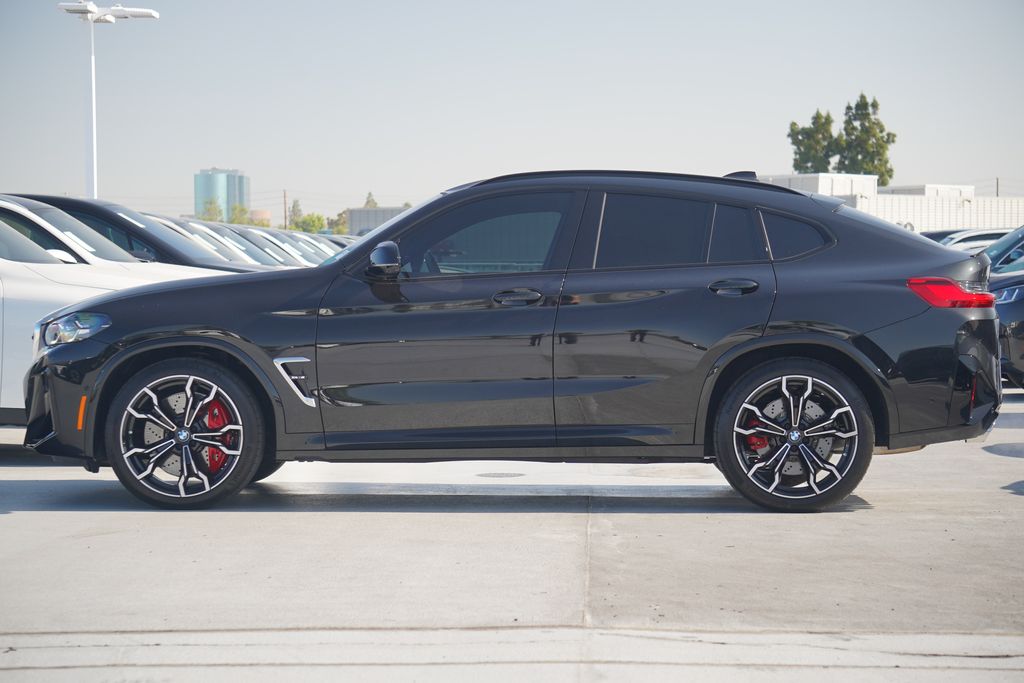 2025 BMW X4 M 4