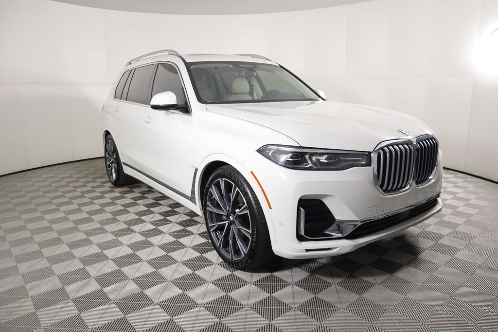2022 BMW X7 xDrive40i 3