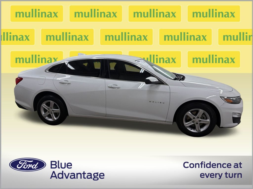 Certified Used 2024 White Chevrolet LT image 2
