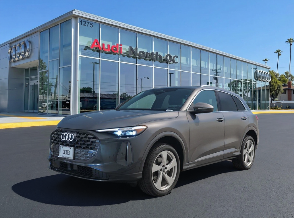 Thumbnail: 2025 Audi Q5 - 1