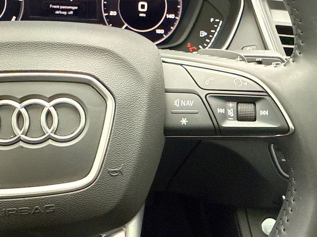 Thumbnail: 2020 Audi Q5 - 12