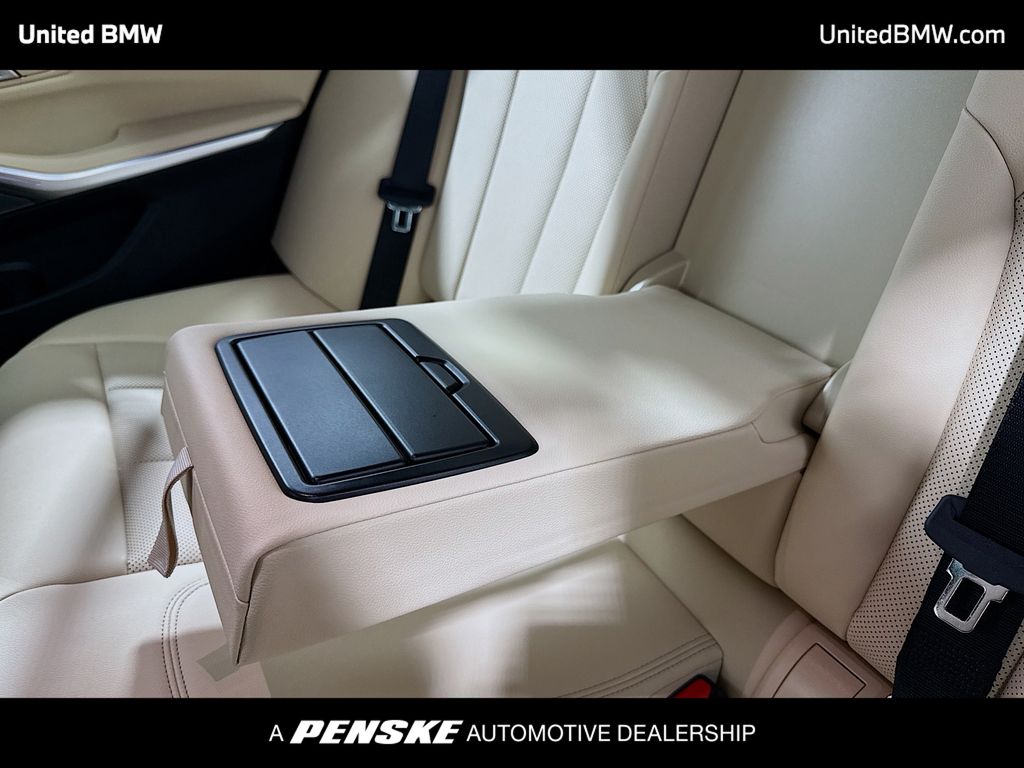 Thumbnail: 2026 BMW 3 Series - 19