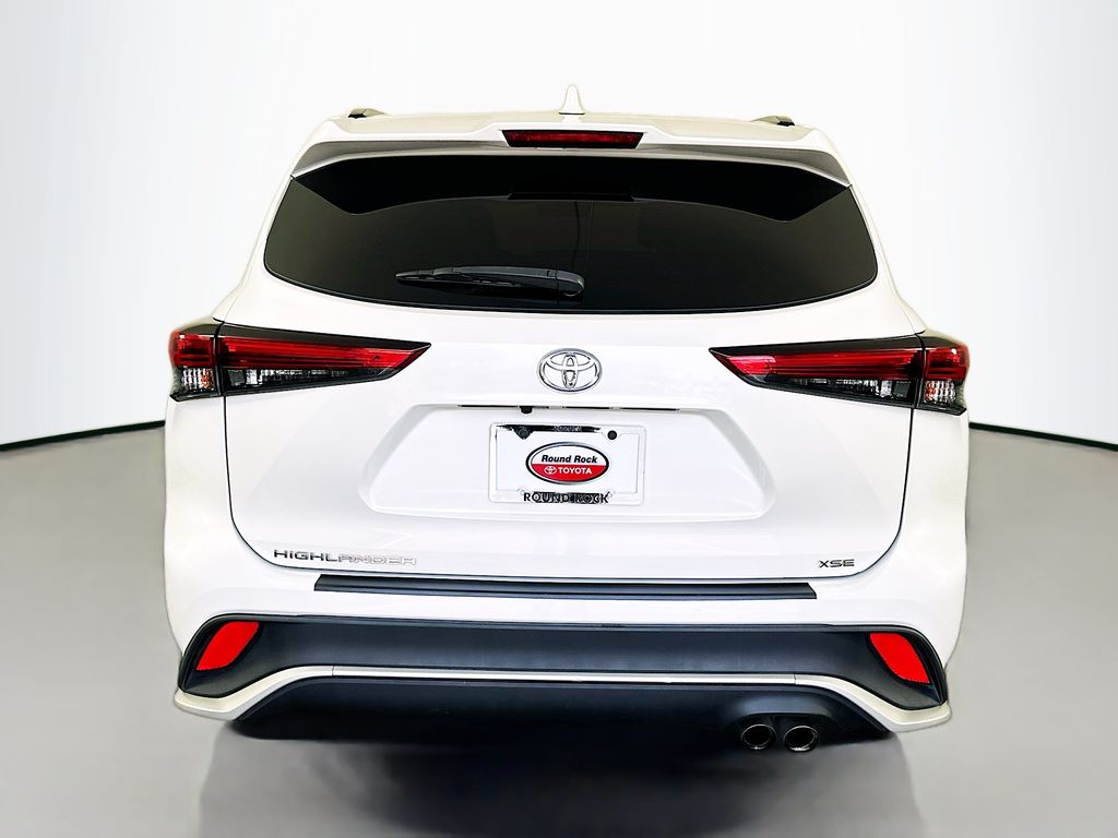 Thumbnail: 2021 Toyota Highlander - 6