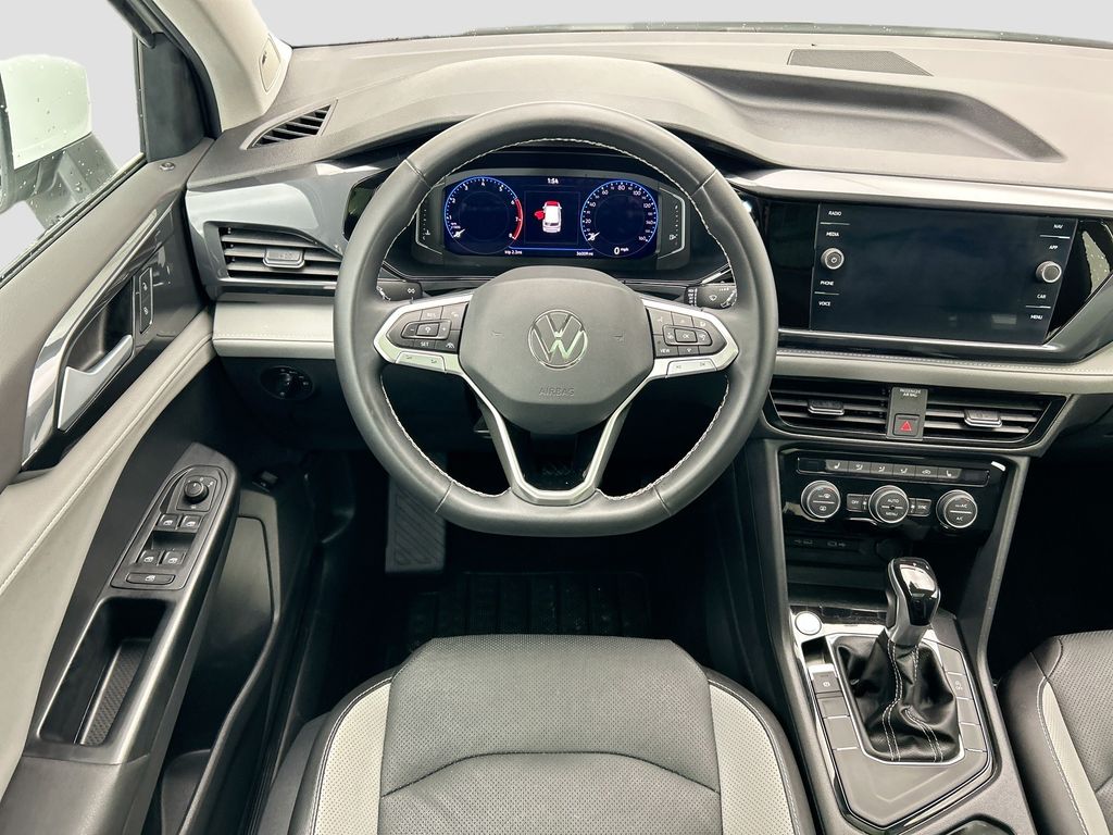 Thumbnail: 2022 Volkswagen Taos - 10