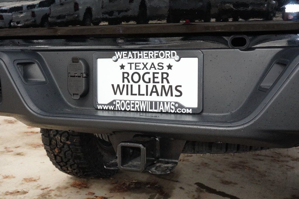 Used Car 2023 Jeep Gladiator  Sport For Sale Under $40,000 In Weatherford, Texas