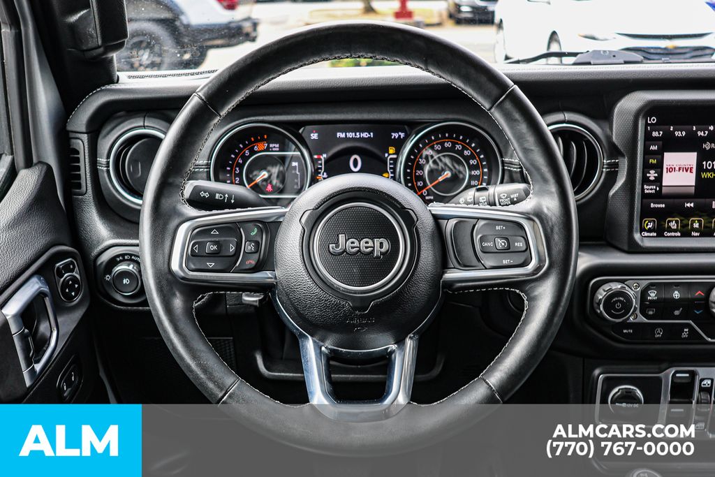 Used 2023 Silver Jeep Sahara image 30