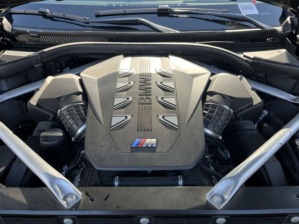 Thumbnail: 2024 BMW X7 - 25