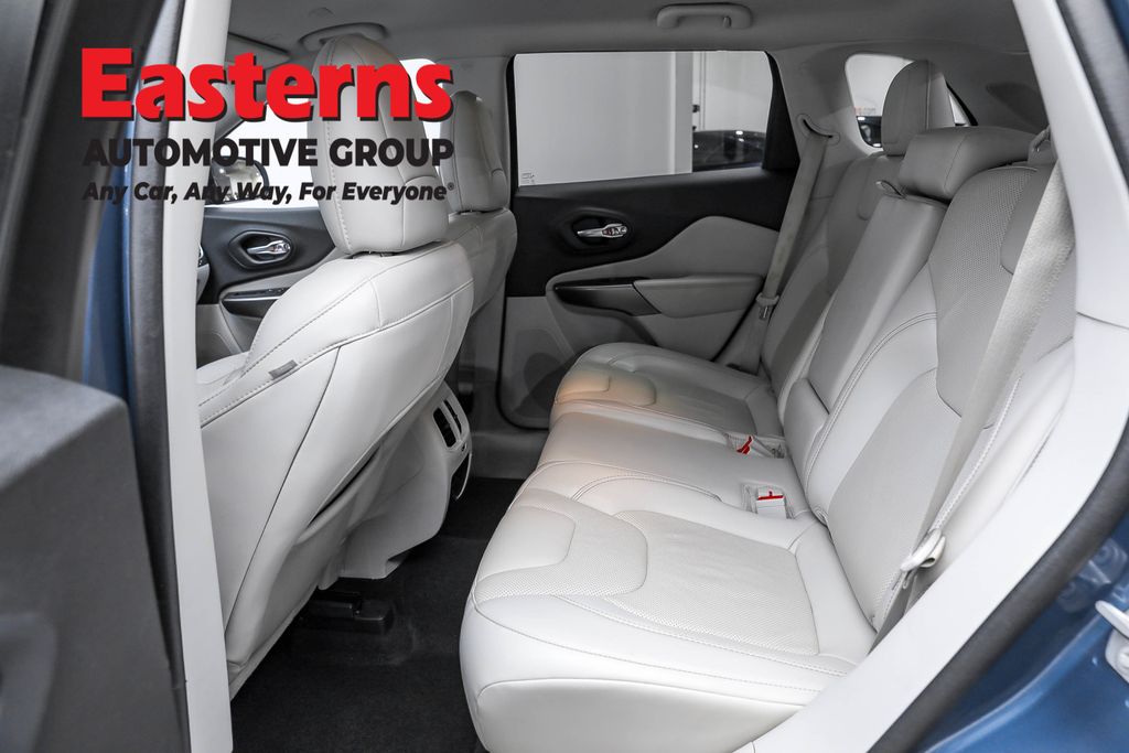 Used 2020 Blue Jeep Limited image 24