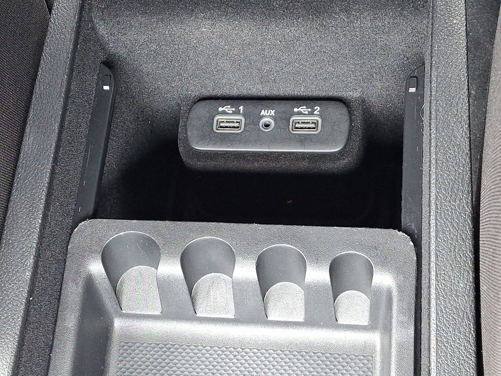 Thumbnail: 2022 Dodge Charger - 25