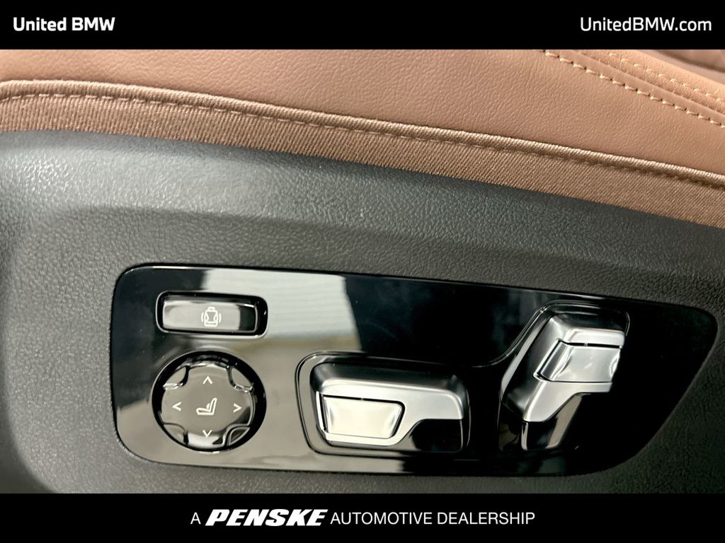 2026 BMW X5 xDrive40i 12