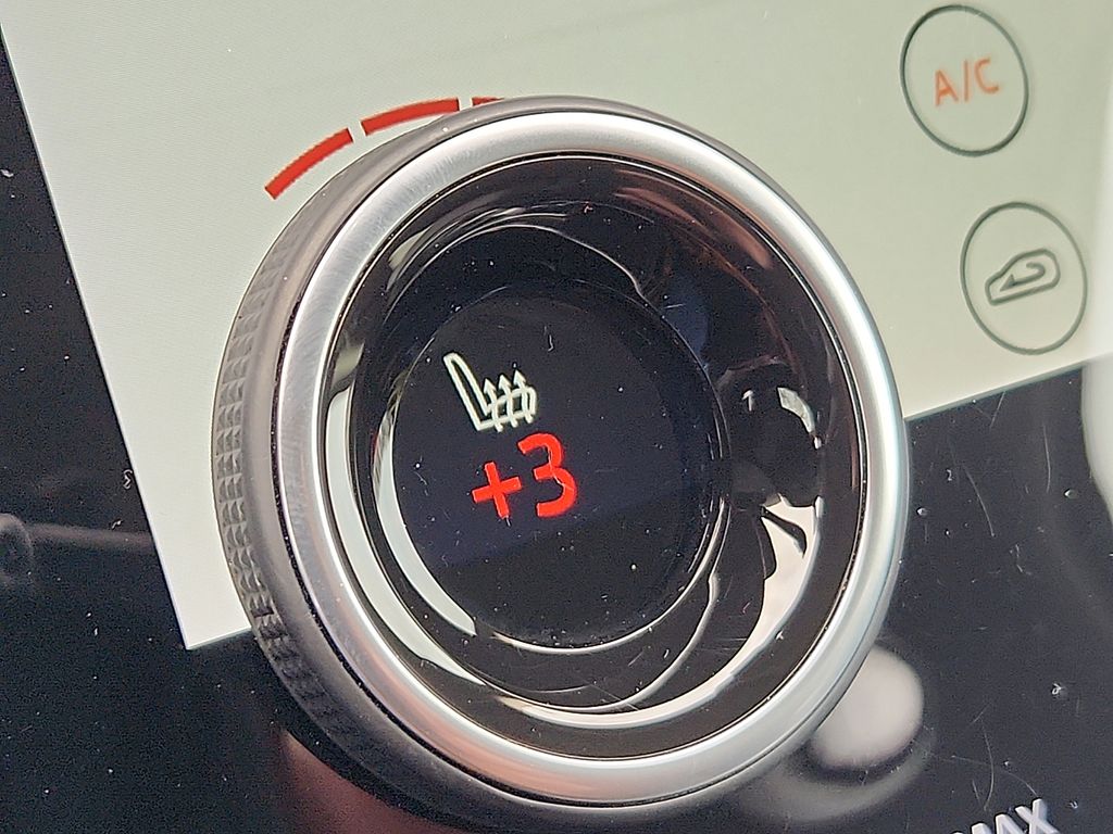 Thumbnail: 2020 Land Rover Range Rover Evoque - 24