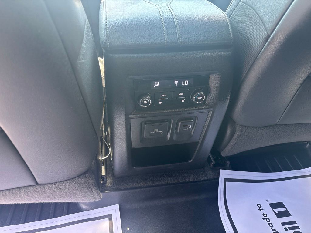 Used 2023 Chevrolet Traverse SUV