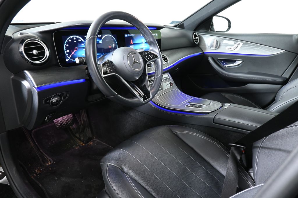 Thumbnail: 2021 Mercedes-Benz E-Class - 4