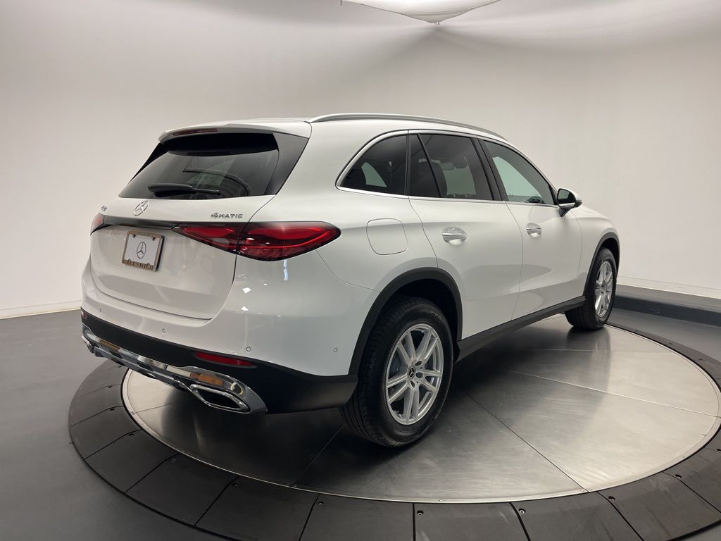 Thumbnail: 2026 Mercedes-Benz GLC - 7