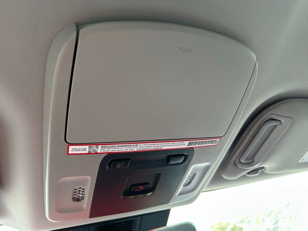 Thumbnail: 2025 Toyota Camry - 29