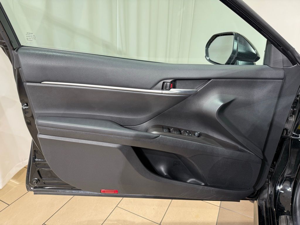 Thumbnail: 2023 Toyota Camry - 14