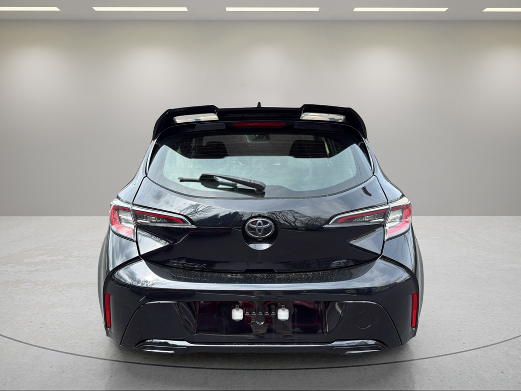 2020 Toyota Corolla Hatchback SE Nightshade Edition - 5
