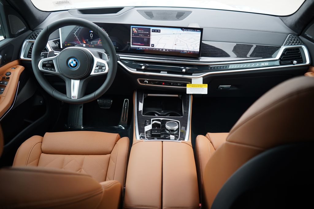 Thumbnail: 2026 BMW X5 - 13