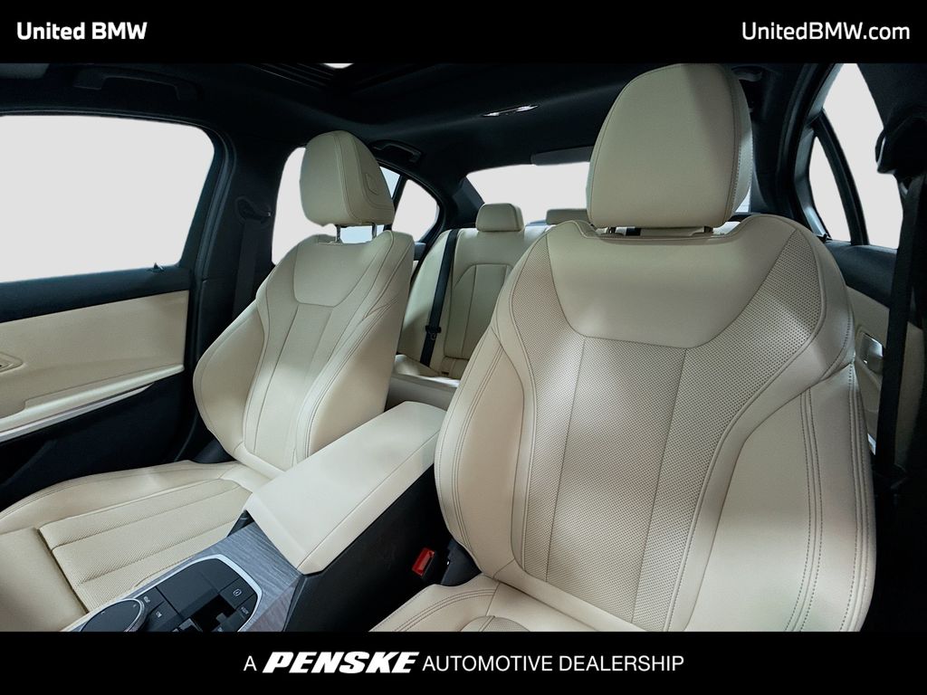 Thumbnail: 2026 BMW 3 Series - 5